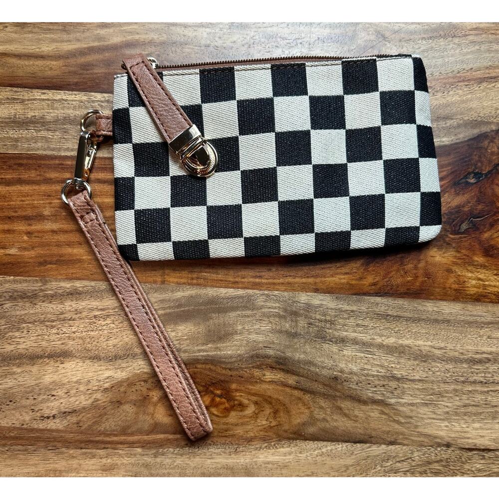 New Checkered and Brown‎ Wristlet